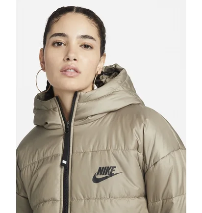Куртка жіноча Nike W Nsw Syn Tf Rpl Hd Jkt Beige Dx1797-351
