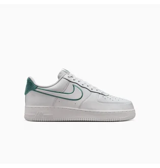 Кроссовки мужские Nike Air Force 1 `07 Lv8 Resort & Sport White FN8349-100