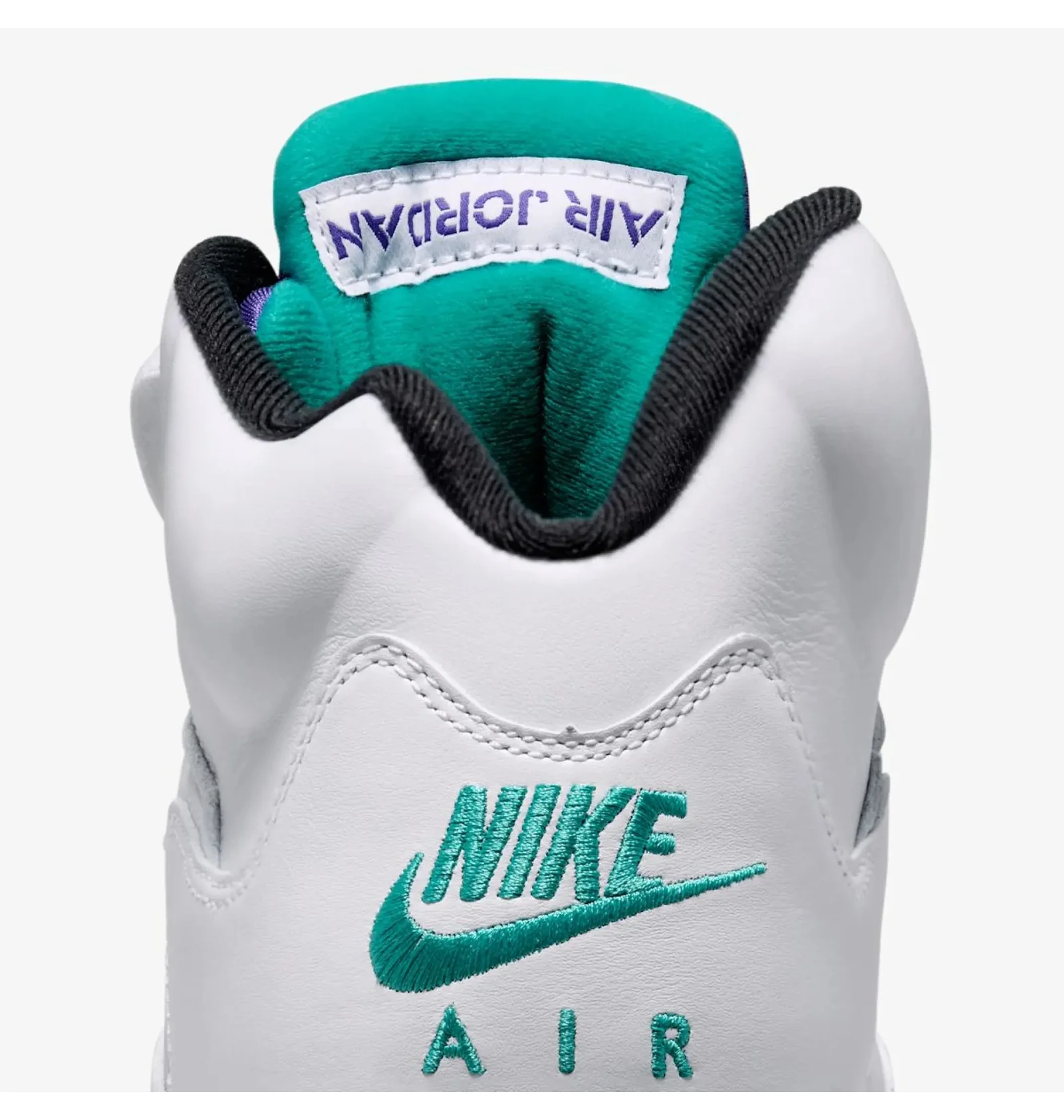ᐉ Кросівки унісекс Air Jordan 5 Retro White HQ7978-100 - придбати