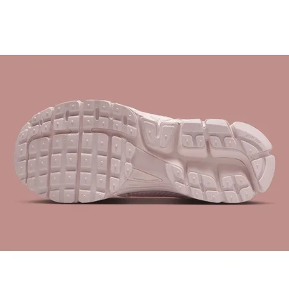 Кроссовки женские Nike Zoom Vomero 5 Pink HQ0458-600