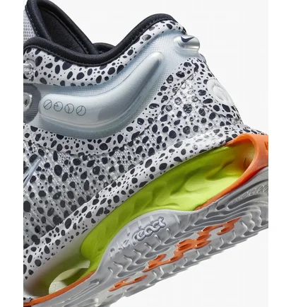 Кросівки унісекс Nike G.T. Jump 2 Electric Basketball Shoes White/Black FV1285-900