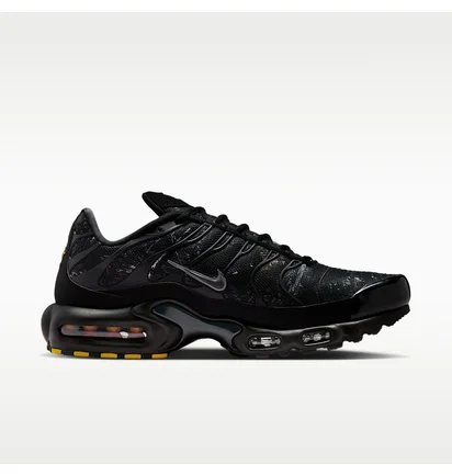 Кросівки чоловічі Nike Air Max Plus Black Wood Camo Black IQ0301-070