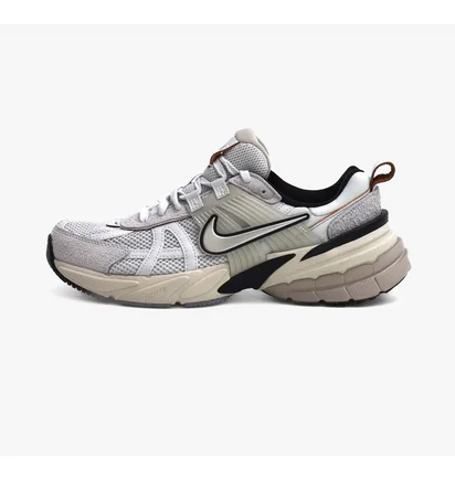 Кроссовки женские Nike V2K Runtekk Running Shoes Beige FN6703-002