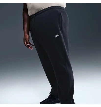 Штани чоловічі Nike Club Cuffed Brushed Fleece Black FN3808-010