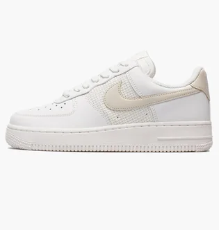 Кросівки жіночі Nike Air Force 1 07 Ess White Dj9945-100