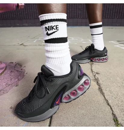 Кросівки жіночі Nike Air Max Dn Black FJ3145-005