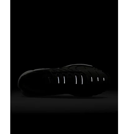 Кроссовки мужские Nike Air Max Shoes Olive FB9722-300