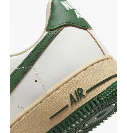 Кросівки жіночі Nike Air Force 1 07 Lv8 White Dz4764-133