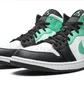 Кроссовки мужские Air Jordan 1 Mid Black/White 554724-132