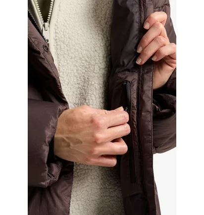 Пуховик женский JACK WOLFSKIN Icy Hill Brown A65093D-0108