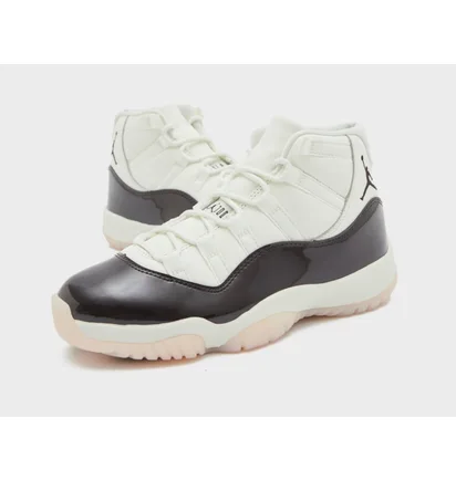 Кроссовки женские Air Jordan Air 11 Retro White/Black AR0715-101