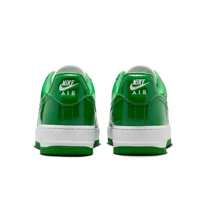 Кроссовки женские Nike Air Force 1 07 White/Green FJ4801-300