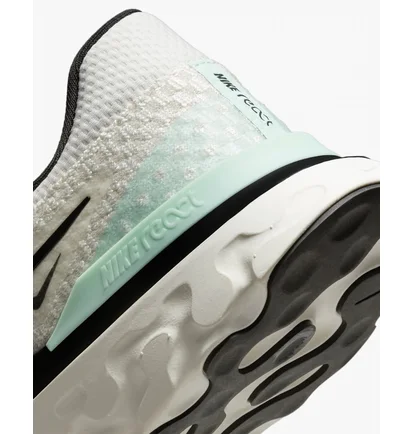 Кроссовки мужские Nike React Infinity Run Fk 3 White Dh5392-004