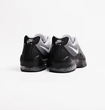 Кроссовки мужские Nike Air Max Invigor White Black 749688-010