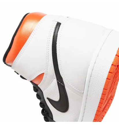 Кроссовки мужские Air Jordan 1 Retro High Og Electro Orange Black/White 555088-180