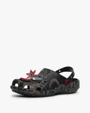 Тапочки унісекс CROCS X Stranger Things Black 212074-90H