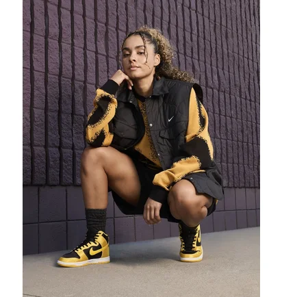 Кросівки жіночі Nike Dunk High Shoes Yellow/Black FN4216-001