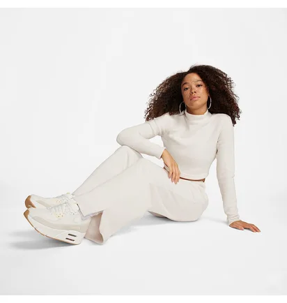 Спортивний костюм жіночий Nike Sportswear White FN3619-104__FN3622-104