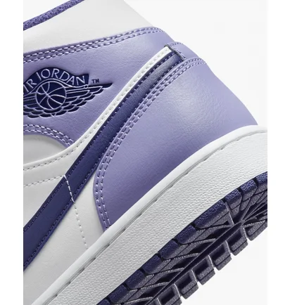 Кросівки чоловічі Air Jordan 1 Mid Shoes White/Violet DQ8426-515