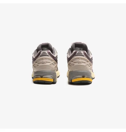 Кросівки чоловічі New Balance 1906R Licorice Beige M1906RRA