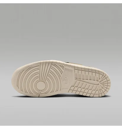 Кросівки жіночі Air Jordan 1 Low Method Of Make Zapatillas Beige FN5032-200