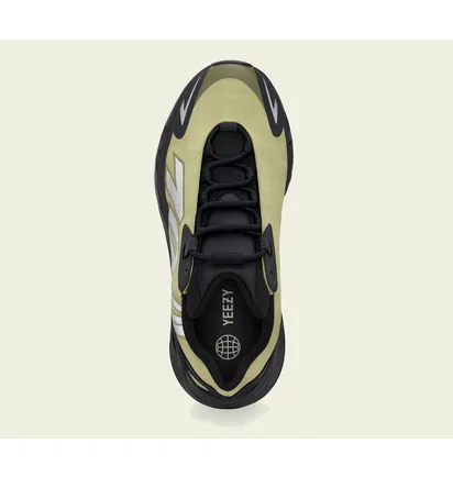 Кроссовки унисекс Adidas Yeezy Boost 700 Mnvn Resin Yellow Gw9525