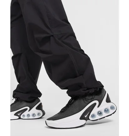 Штани чоловічі Nike Tech Black HM7158-010