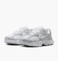 Кросівки жіночі Nike V5 Rnr WomenS Shoes White HQ7901-101