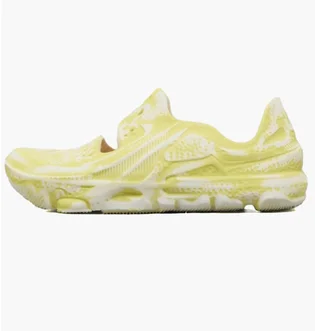 Тапочки чоловічі Nike Ispa Universal Women Yellow DM0886-102