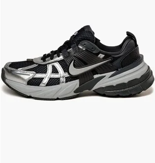 Кросівки жіночі Nike V2K Run Black/Metallic FD0736-005