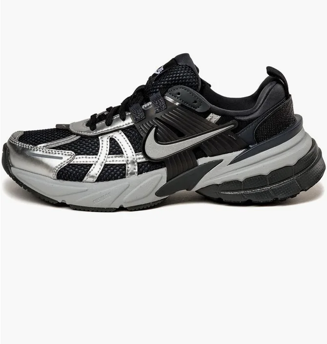 Кросівки жіночі Nike V2K Run Black/Metallic FD0736-005