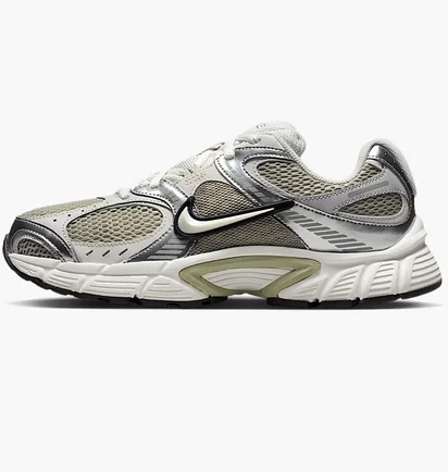 Кросівки жіночі Nike V5 Rnr Grey HQ7901-301