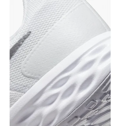 Кроссовки женские Nike W REVOLUTION 6 White DC3729-101
