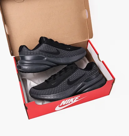 Кросівки чоловічі Nike Uplift Sc Triple Black IB2765-001