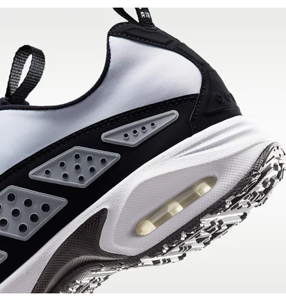 Кроссовки женские Nike Air Max S N D R WomenS Shoes Grey/Black FZ2068-100