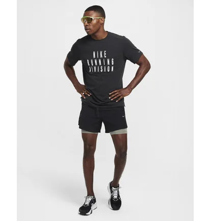 Шорты мужские Nike Stride Running Division 5 Dri-Fit Water-Repellent 2-In-1 Running Shorts Black FZ1135-010