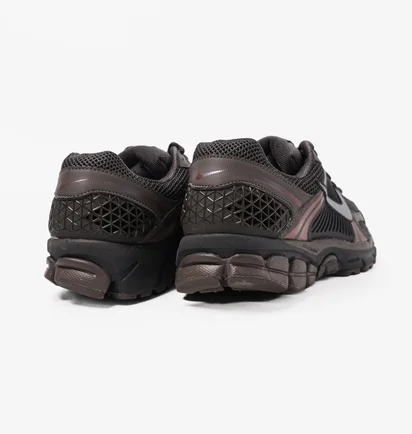 Кроссовки мужские Nike Zoom Vomero 5 Cave Stone Brown HF5493-201