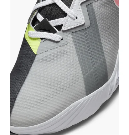Кроссовки унисекс Nike Lebron 18 Low 'Bugs Vs Marvin' Grey CV7562-005