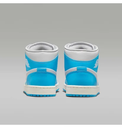 Кроссовки унисекс Nike 1 Mid White/Blue BQ6472-400