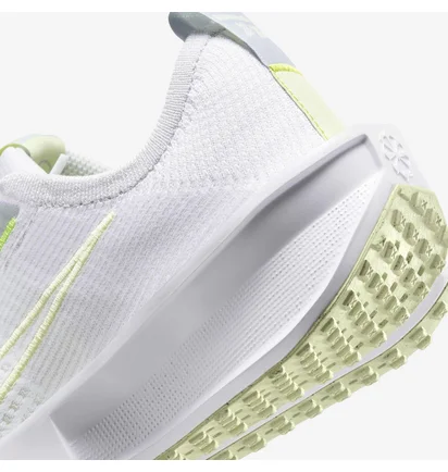 Кросівки жіночі Nike W Interact Run White FD2292-103