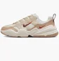Кроссовки женские Nike Sportswear Tech Hera Beige/White FV0981-100