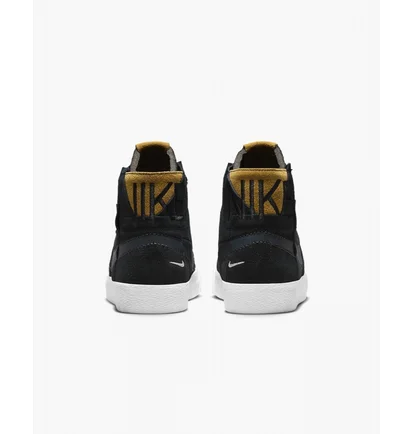 Кросівки унісекс Nike Sb Zoom Blazer Mid Premium Skate Shoes Black DV7898-001
