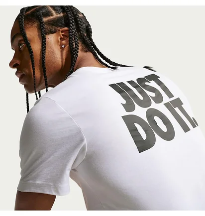 Футболка чоловіча Nike Sportswear White IR4972-100