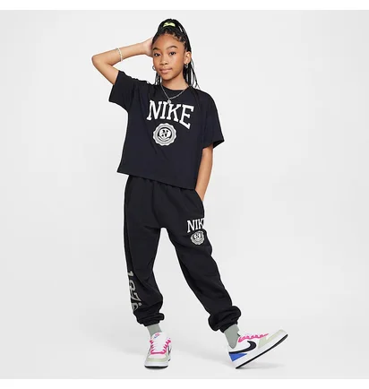 Футболка детская Nike Graphic Star Black HM6303-010