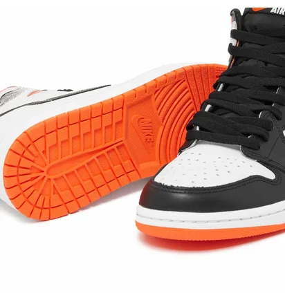Кроссовки мужские Air Jordan 1 Retro High Og Electro Orange Black/White 555088-180