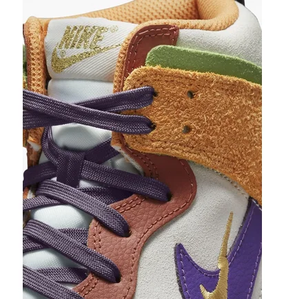 Кросівки жіночі Nike Womens Shoes White/Orange DQ5012-133