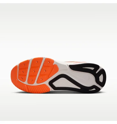 Кросівки чоловічі Nike Structure 26 Orange HJ1102-800