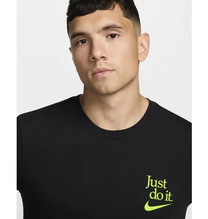 Футболка мужская Nike T-Shirt Black HV9486-010