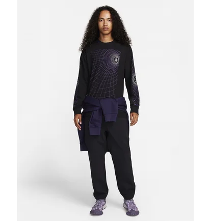 Лонгслив мужской Nike Acg Manhole Long-Sleeve T-Shirt Black FJ1133-010