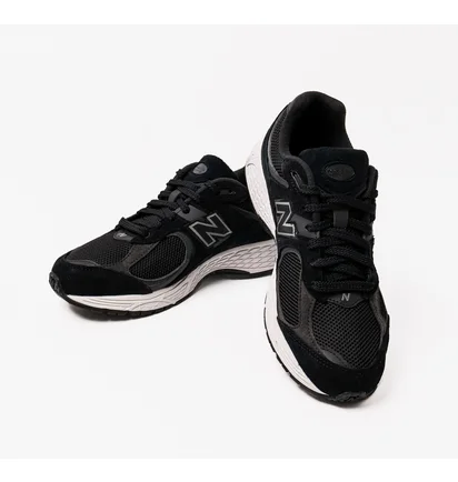 Кроссовки мужские New Balance 2002R Black Nbm2002Rbk